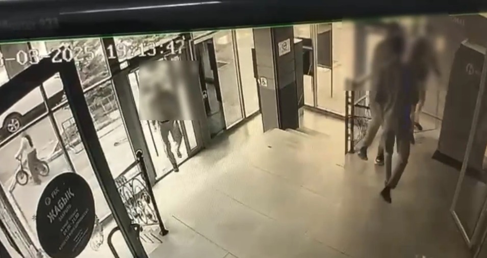 680 тысяч тенге украли из банкомата в Уральске